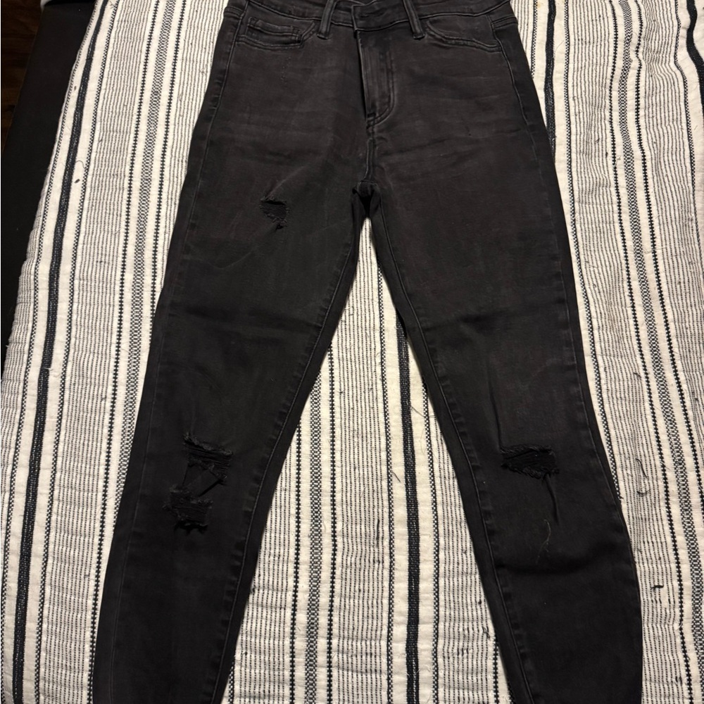 Elegant Black Distressed Skinny Jeans
